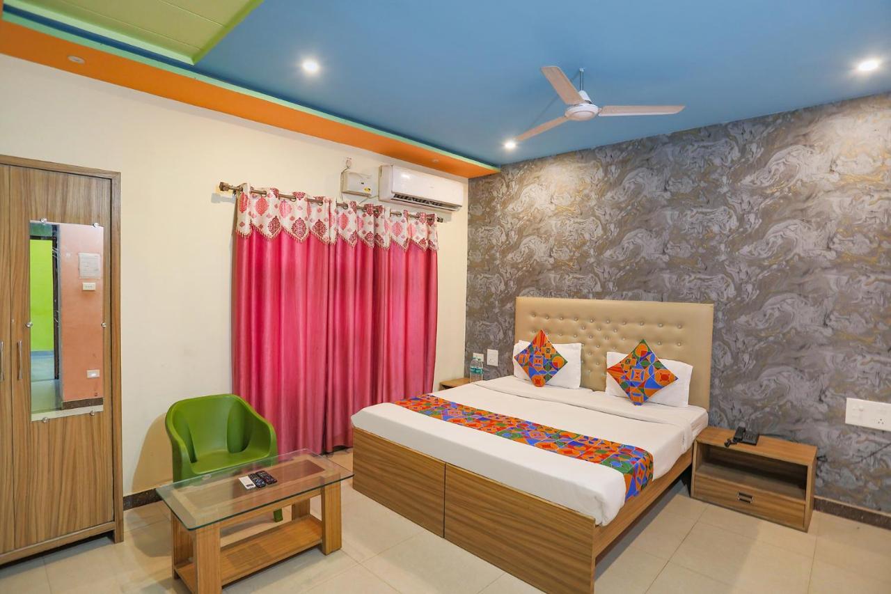 Fabhotel Kriti Green Varanasi Exterior photo