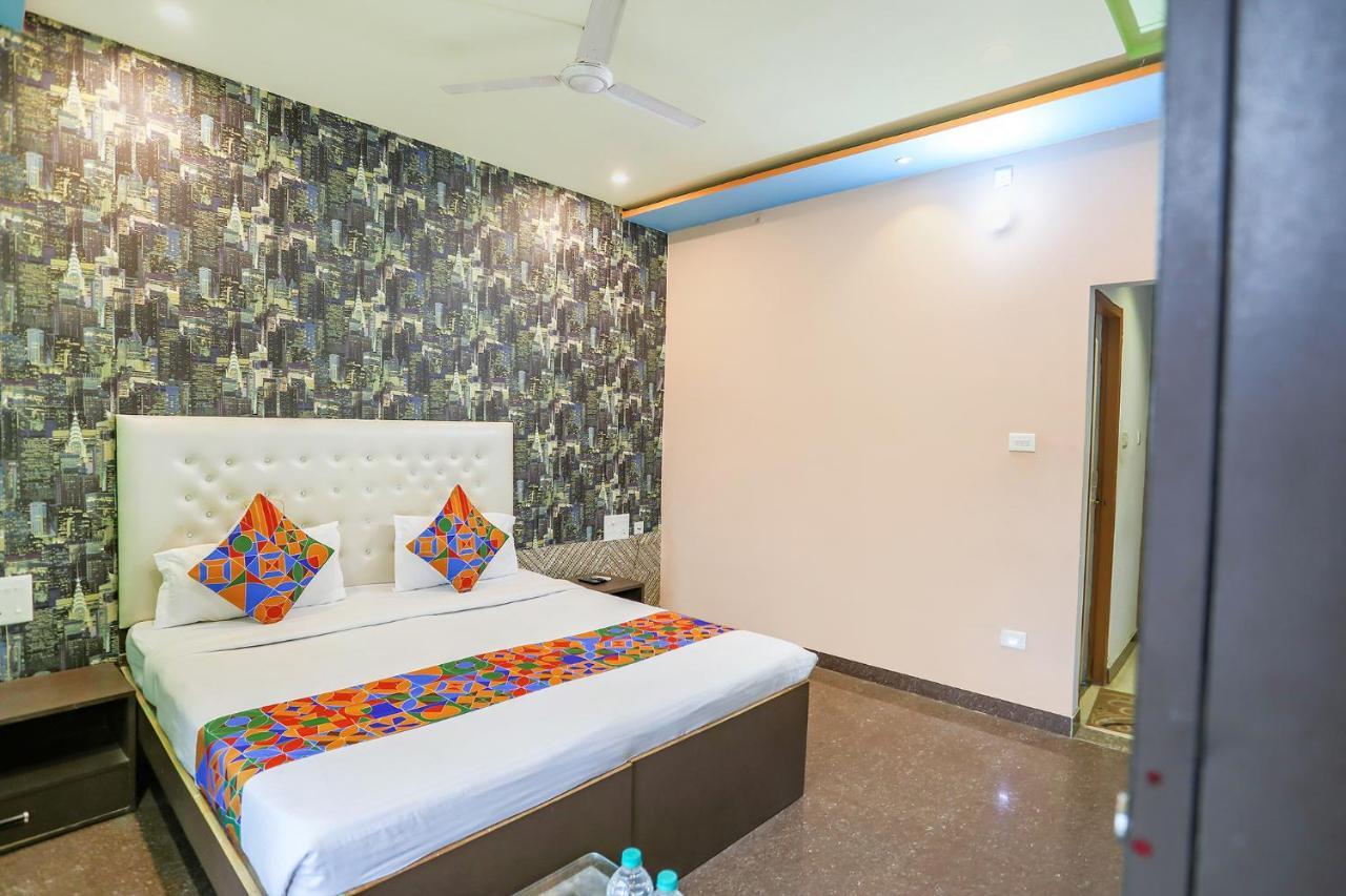 Fabhotel Kriti Green Varanasi Exterior photo